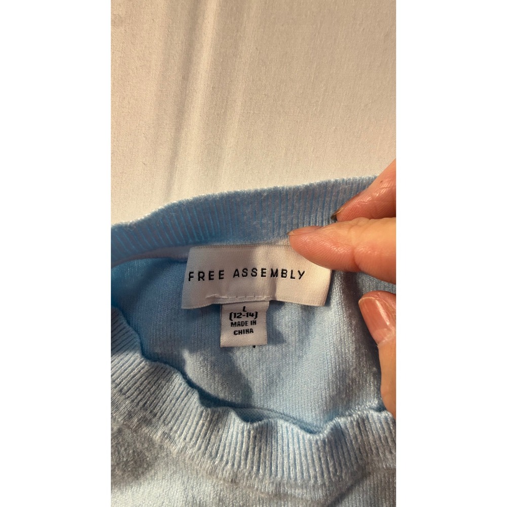 Free Assembly Light Blue Crewneck Sweater Long Sleeve Ribbed Knit Large 12-14 - Picture 4 of 6
